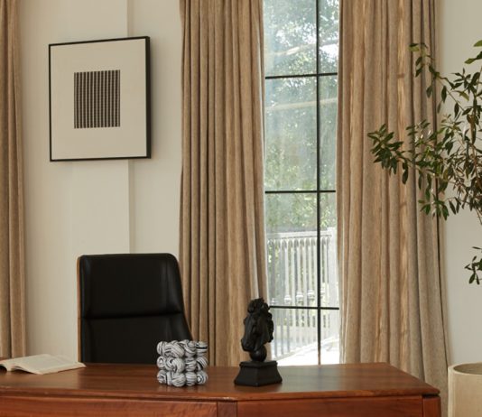 How to Choose the Perfect Curtain Fabric for Your Home